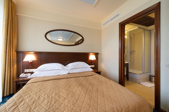 Room 8 of 58