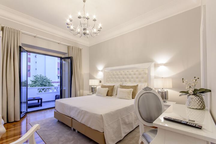 Room 30 of 114