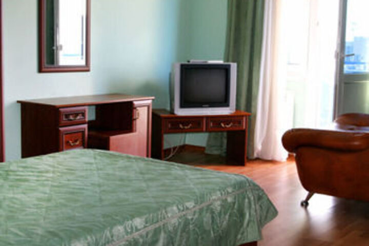 Room 16 of 26