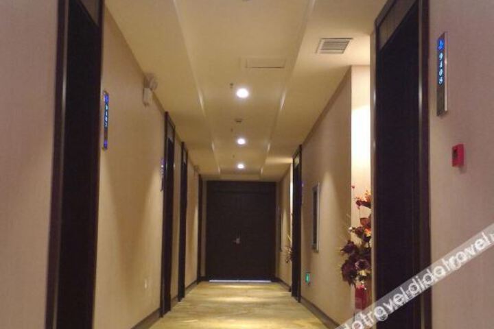 Hotel Interior 8 of 11