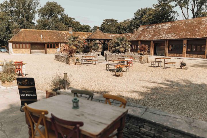 Kingston Country Courtyard in Wareham