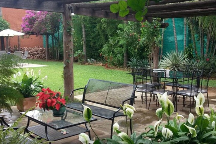 Sundeck 2 of 16