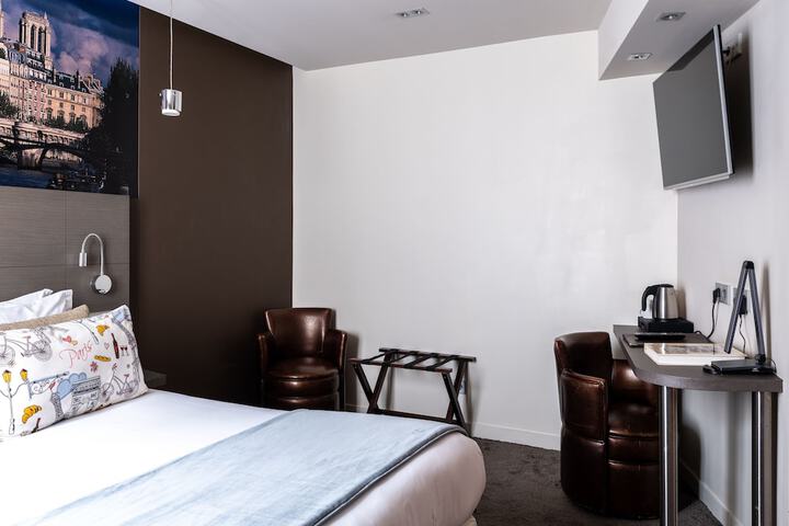 Room 46 of 95
