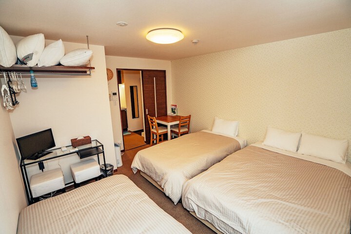 Room 22 of 54