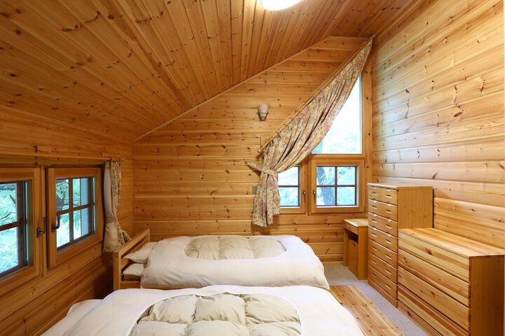 Room 9 of 74
