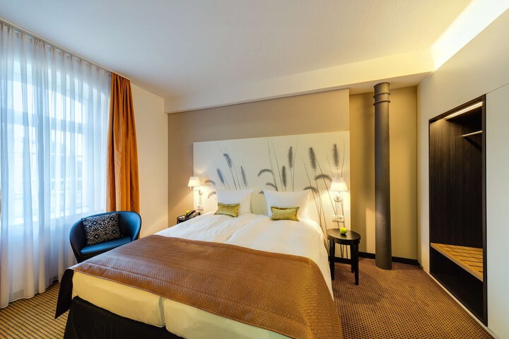 Room 21 of 71