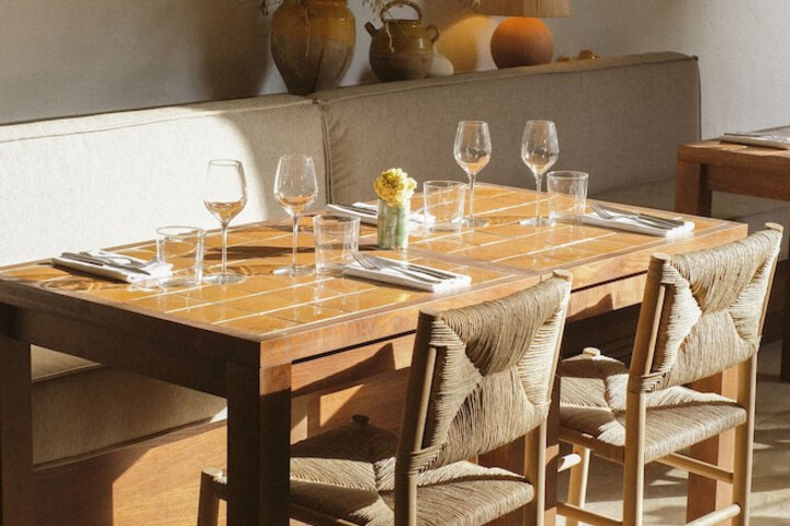 Dining 72 of 89