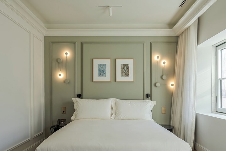 Room 2 of 80