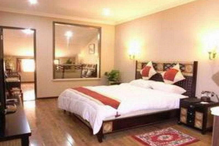 Room 2 of 13