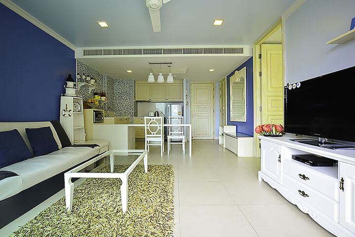 Room 11 of 23