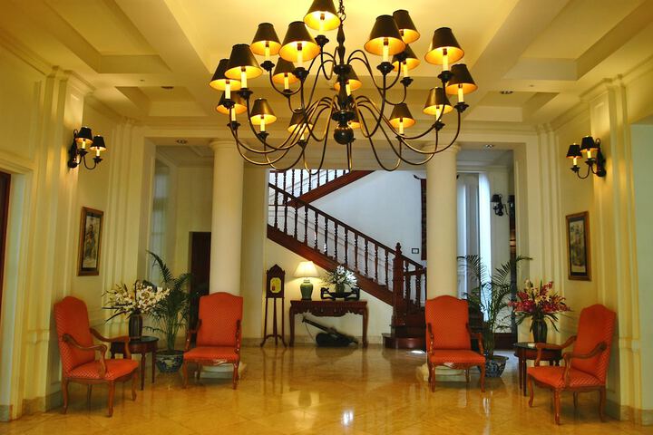 Lobby Entry