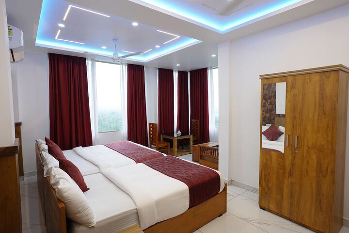 Room 22 of 28