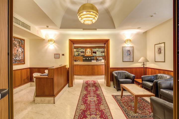 Guest Lobby