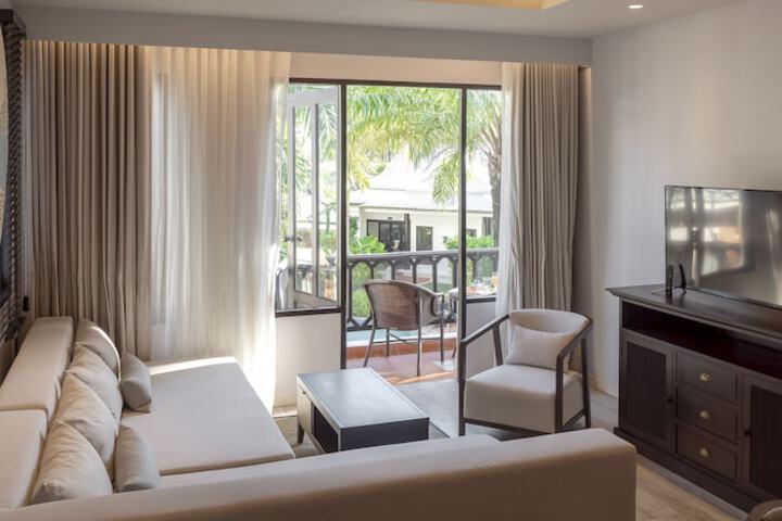 Room 21 of 45
