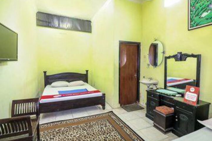 Room 50 of 77