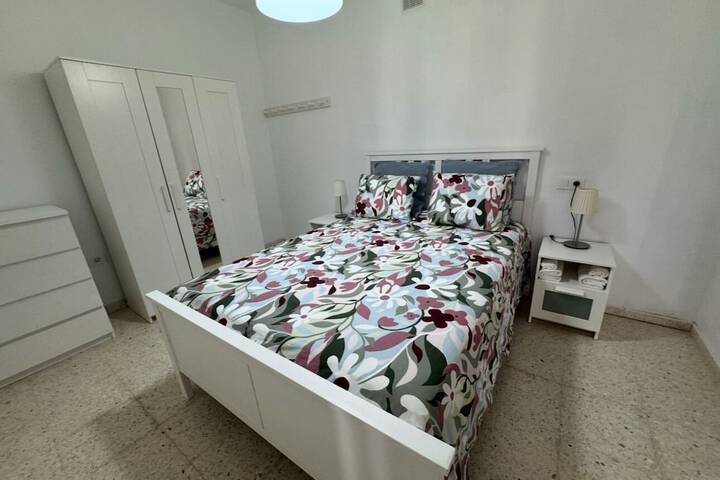 Room 12 of 41