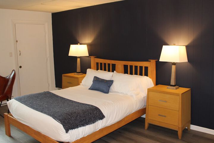 Room 42 of 110