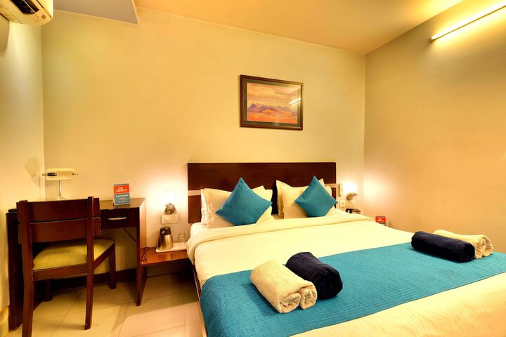 Room 17 of 27