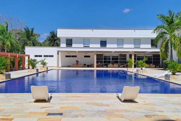 Pool 14 of 29