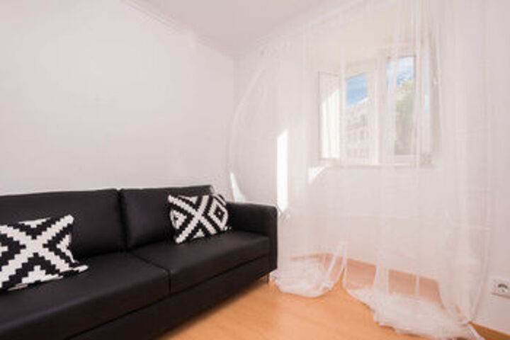 Room 100 of 111