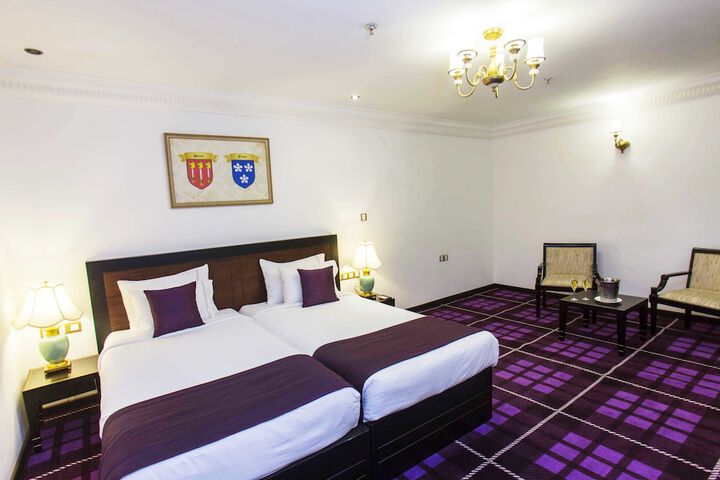 Room 42 of 113