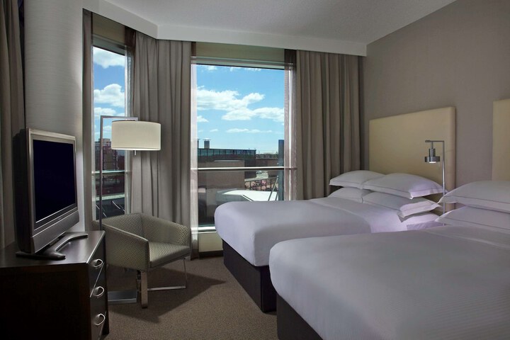 Standard Room, King or Two Doubles (13 of 18)