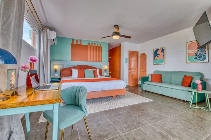 Room 7 of 63