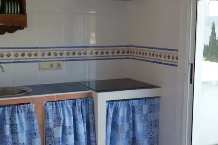 Room 5 of 10