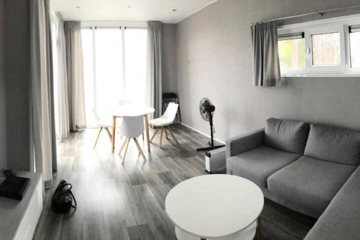 Room 13 of 19