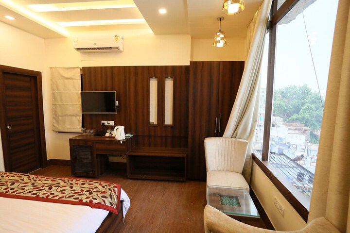 Room 17 of 85