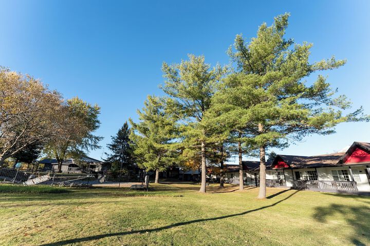 Hotel Exterior 88 of 88