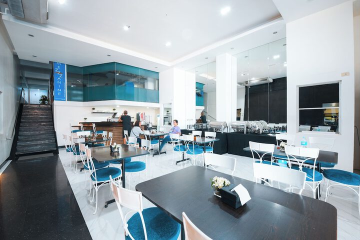 Dining Photos