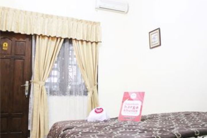 Room 30 of 79