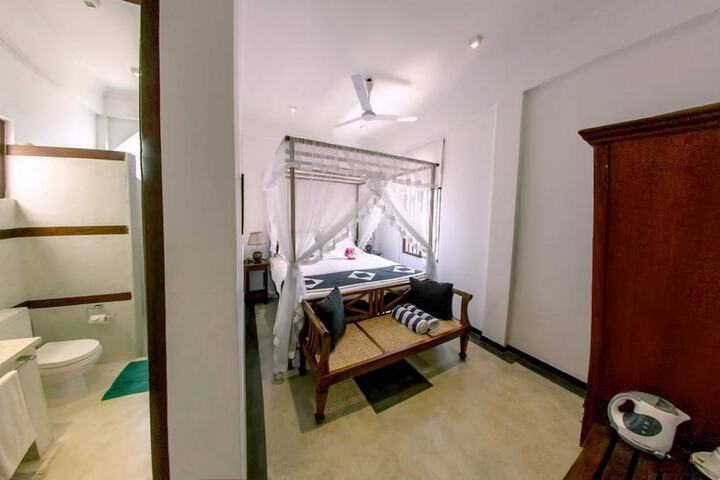 Room 26 of 139