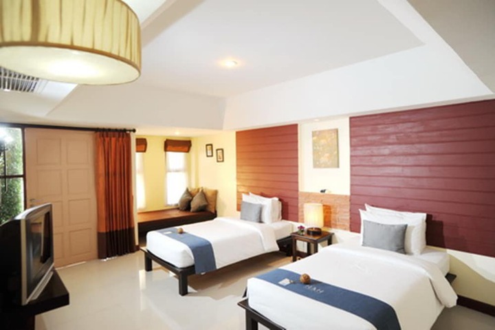 Room 6 of 40