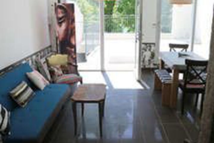 Room 60 of 73