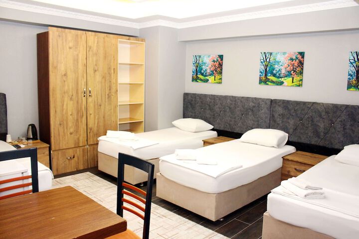 Room 37 of 108