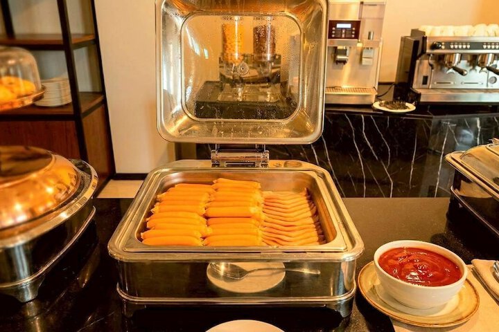 Breakfast/Coffee Service 25 of 35
