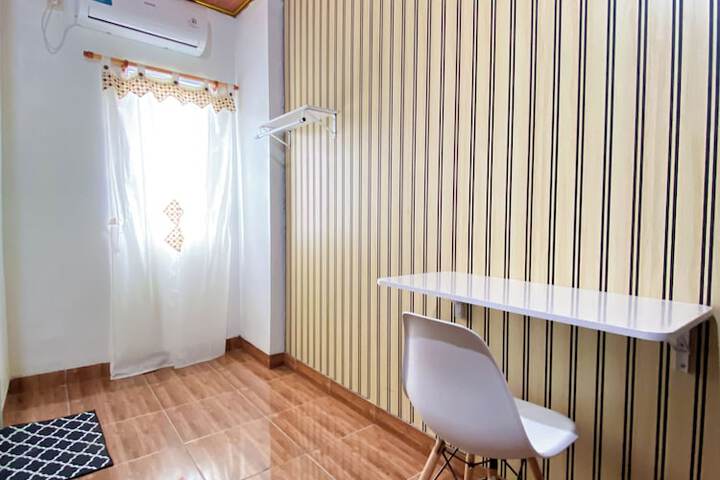 Room 7 of 34