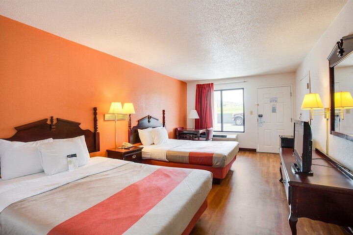 Room 26 of 43