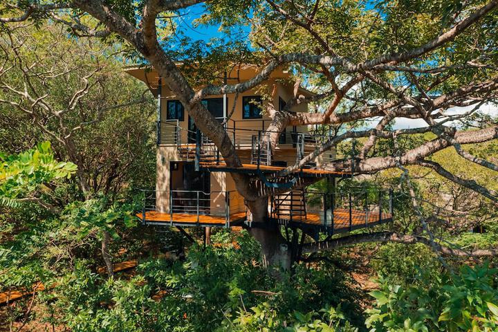 Room 4 of 134