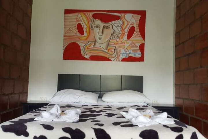 Room 25 of 39