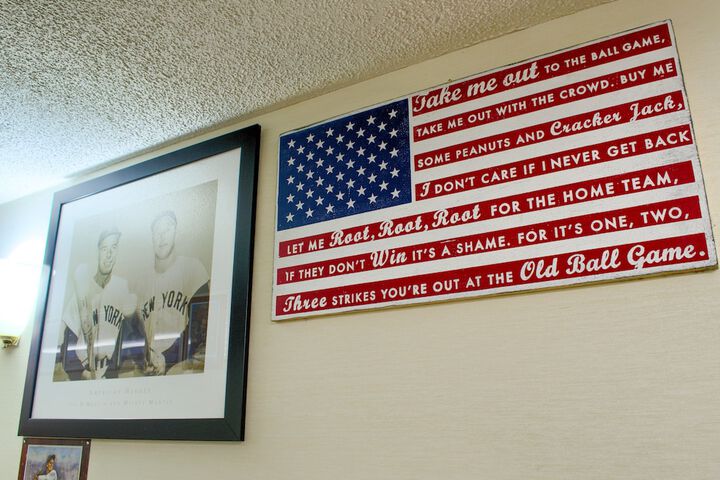 Ballroom/Hall 46 of 63