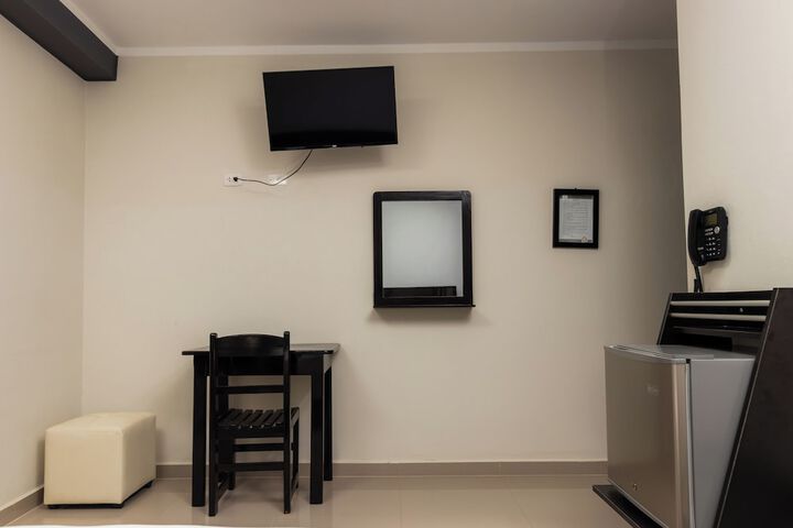 Room 20 of 65
