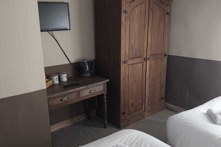 Room 11 of 57