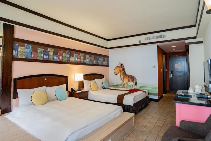 Room 43 of 217