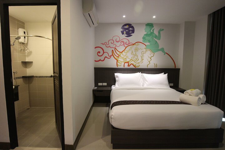 Room 11 of 77
