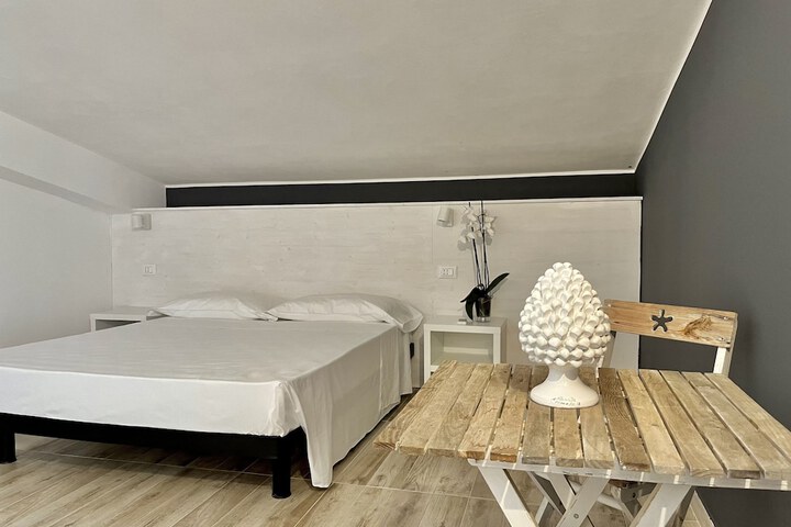 Room 19 of 53