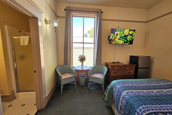 Room 55 of 103