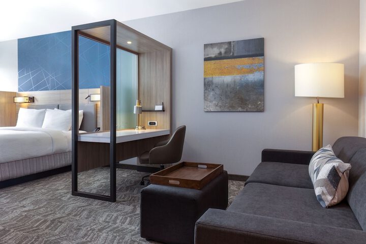 Room 6 of 31